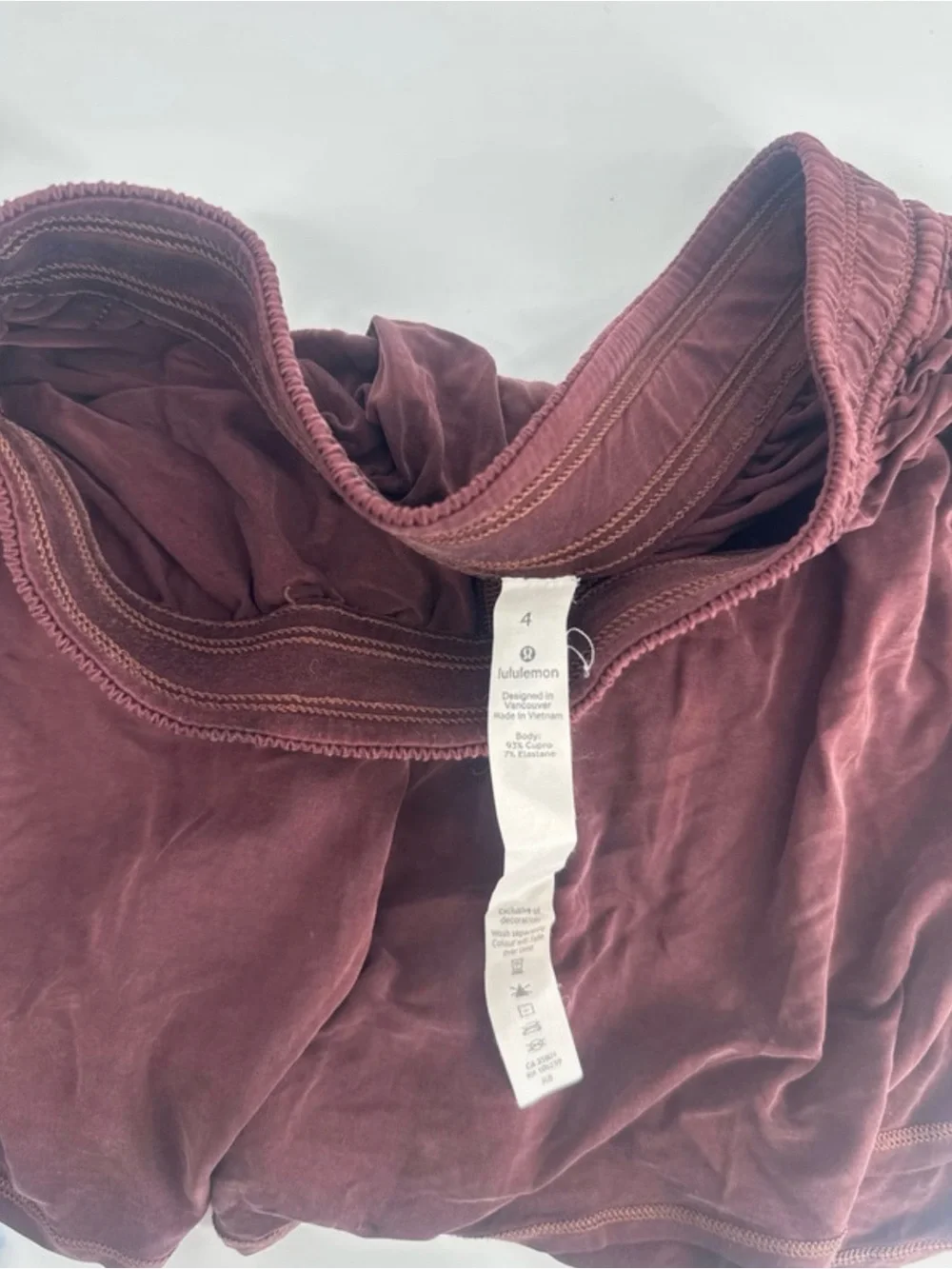 lululemon athletica flowy circle